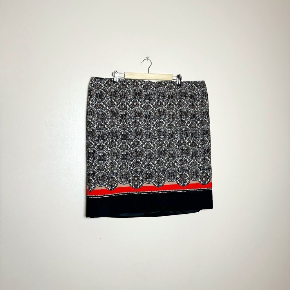 CLEARANCE! Red Lord & Taylor Printed Skirt Size 22W NWT